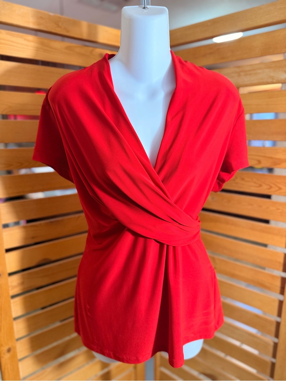 DKNY Red Twist-Waist Short Sleeve Blouse